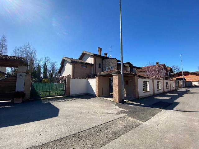 Villa in vendita a Comazzo LO