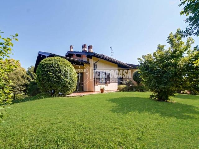 Villa in vendita a Comignago NO