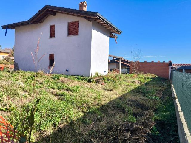Villa in vendita a Comignago NO
