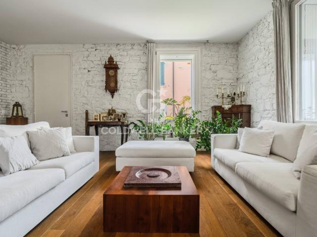 Villa in vendita a Como 484m² Como