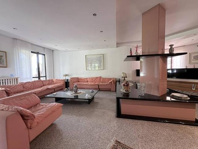 Villa in vendita a Como CO