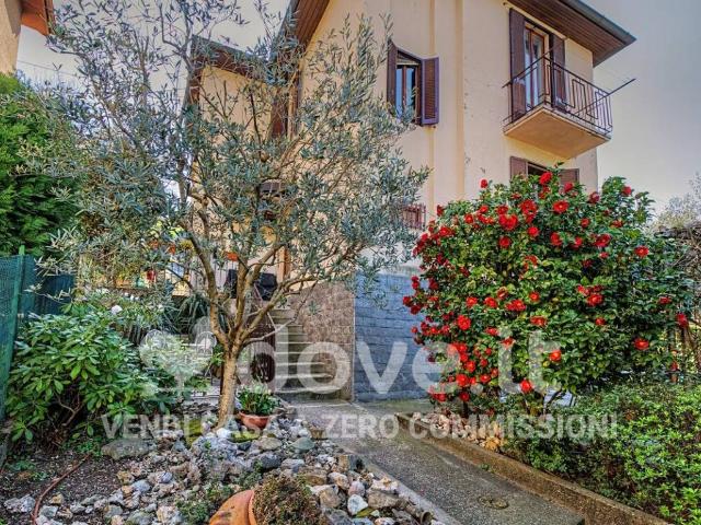 Villa in vendita a Como CO
