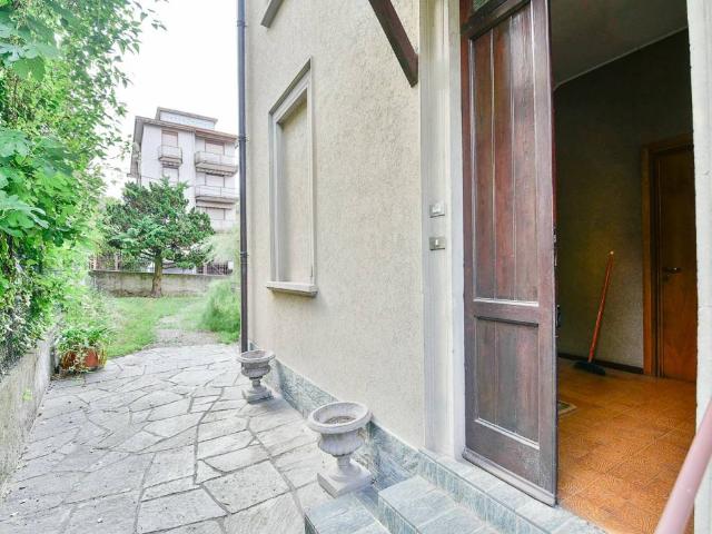 Appartamento in vendita a Como CO