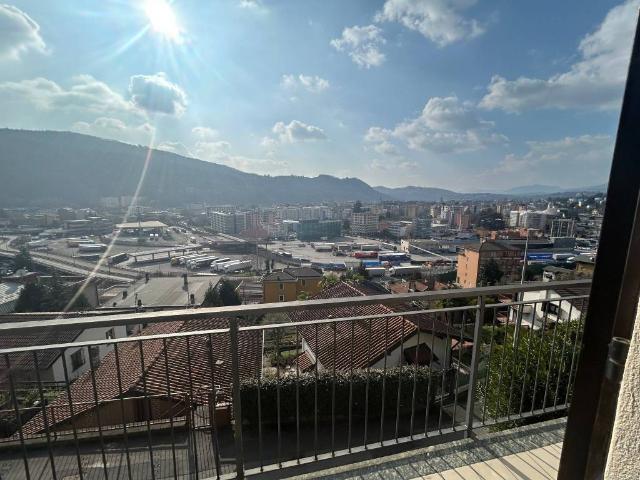 Villa in vendita a Como CO