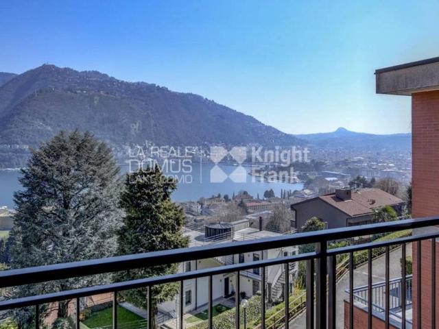 Villa in vendita a Como CO