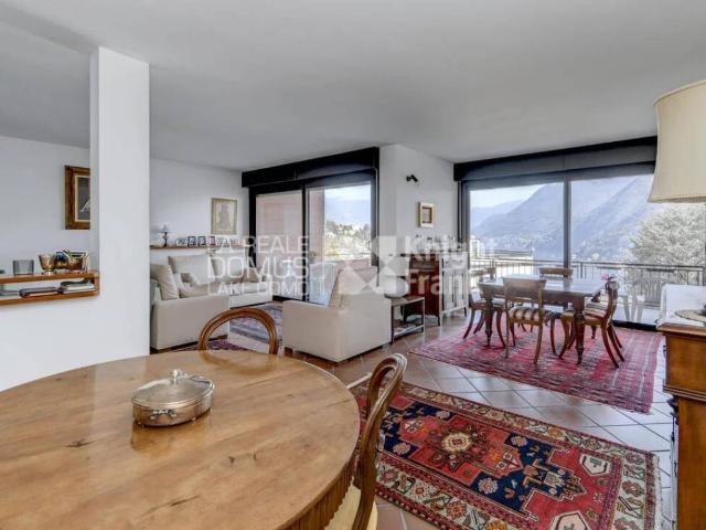 Villa in vendita a Como CO