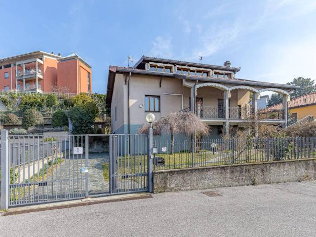 Villa in vendita a Como CO
