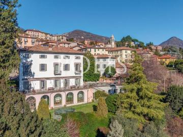 Villa in vendita a Como CO