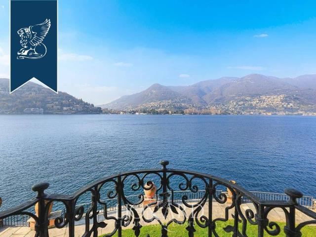 Villa in vendita a Como CO