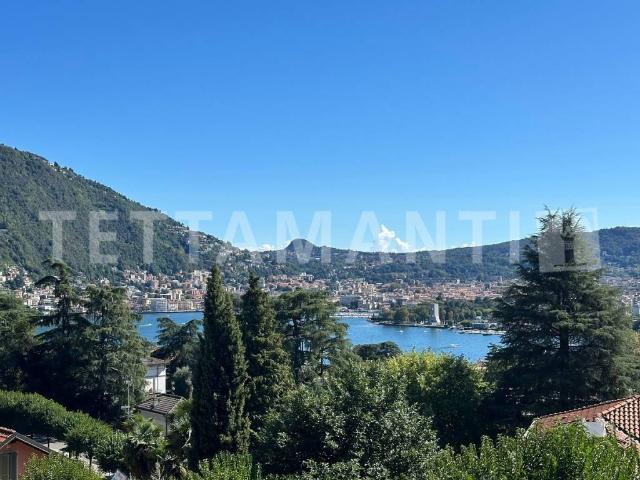 Villa in vendita a Como CO