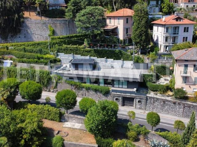 Villa in vendita a Como CO