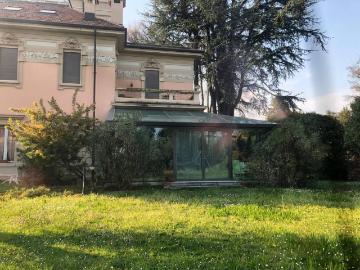 Villa in vendita a Como CO