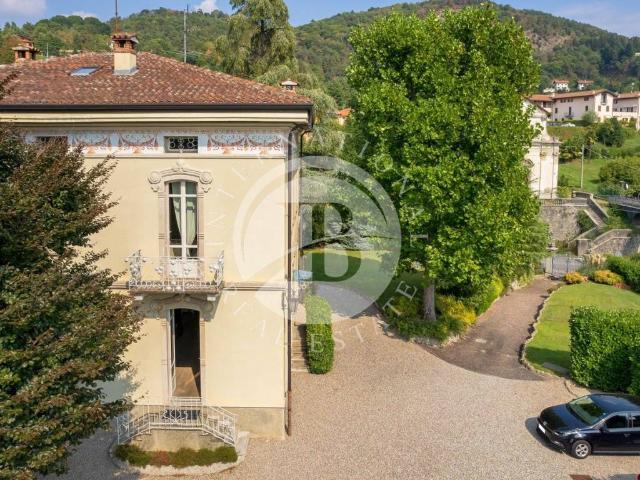 Villa in vendita a Como CO