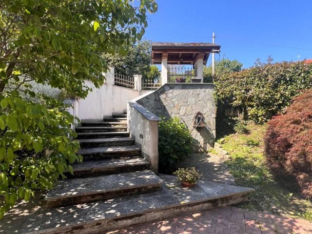 Villa in vendita a Como CO