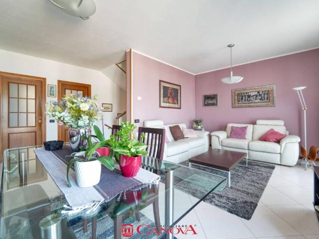Villa in vendita a Como CO
