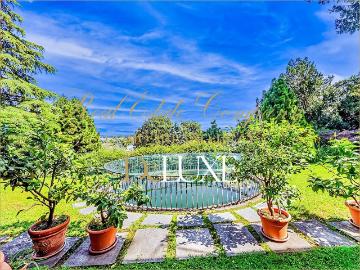 Villa in vendita a Como CO