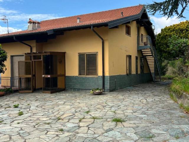 Villa in vendita a Como CO