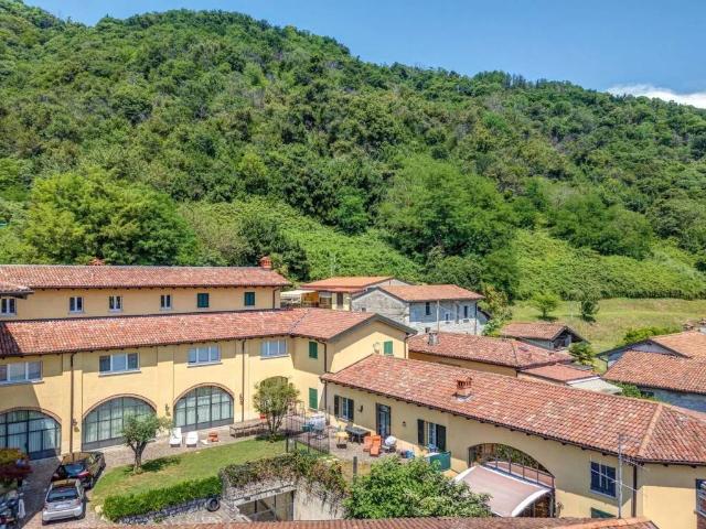Villa in vendita a Como CO