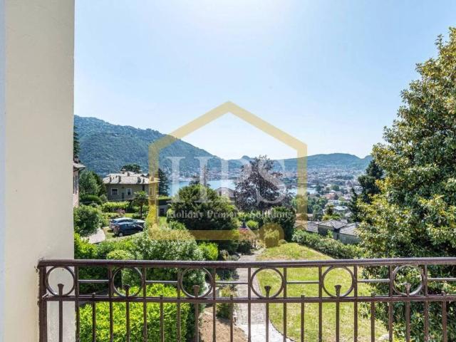Villa in vendita a Como CO