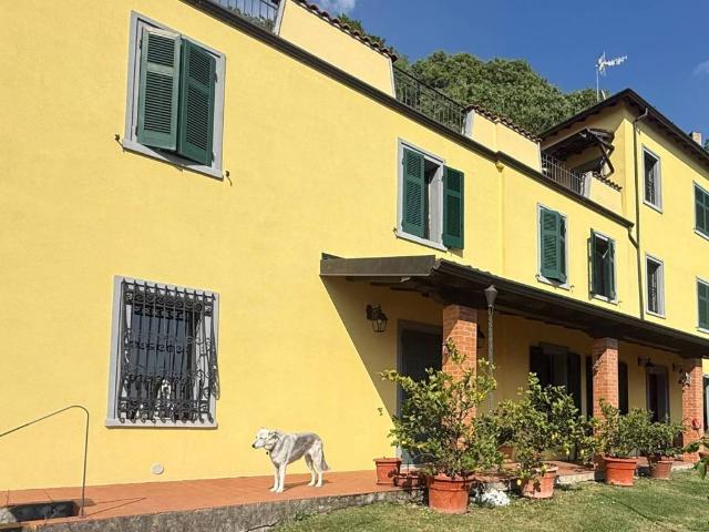 Villa in vendita a Como CO
