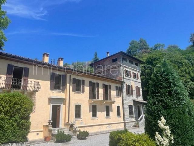 Villa in vendita a Como CO