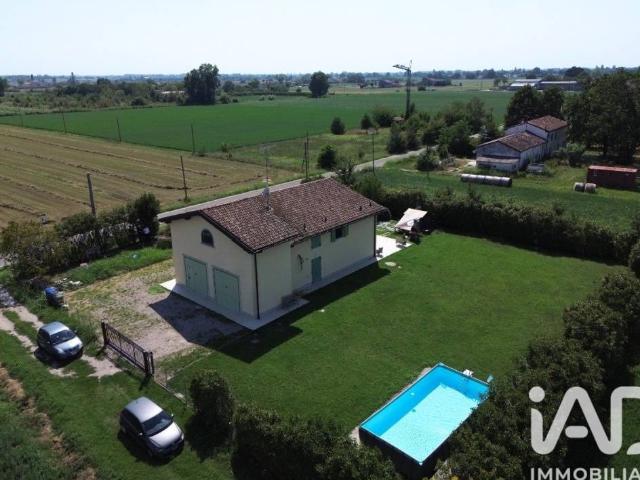Villa in vendita a Concordia sulla Secchia MO