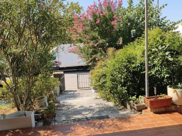Villa in vendita a Concordia sulla Secchia MO
