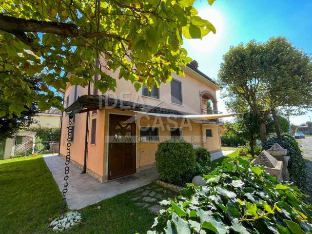 Villa in vendita a Concordia sulla Secchia MO