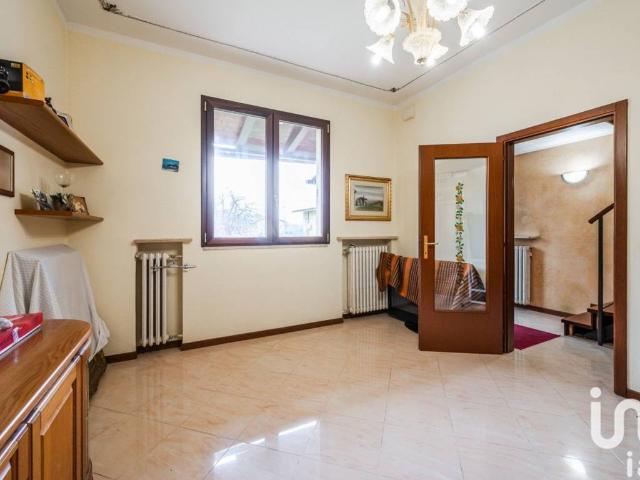Villa in vendita a Concordia sulla Secchia MO