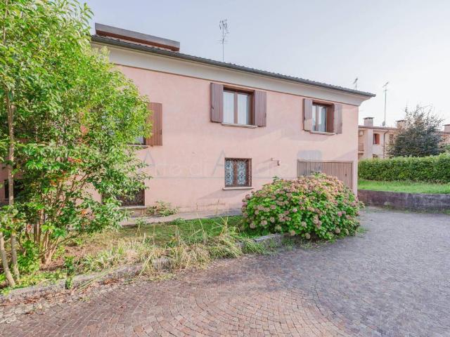 Villa in vendita a Conegliano TV