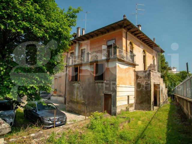 Villa in vendita a Conegliano TV