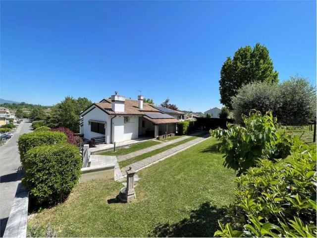 Villa in vendita a Conegliano TV