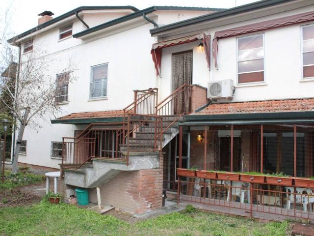 Villa in vendita a Conselice RA