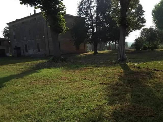 Villa in vendita a Conselice RA