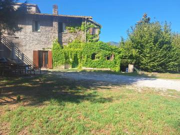 Villa in vendita a Contigliano RI