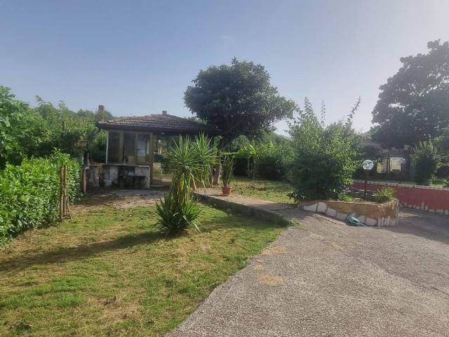 Villa in vendita a Contrada AV