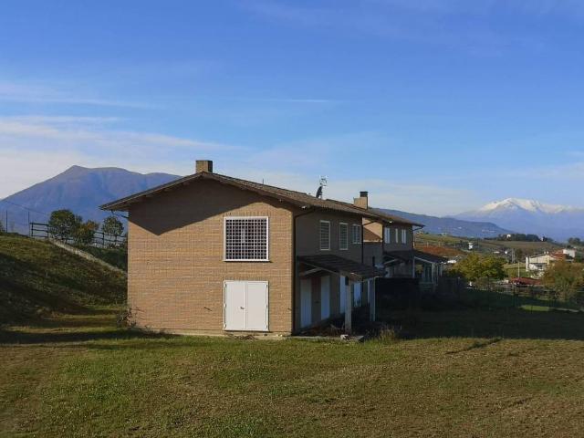 Villa in vendita a Controguerra TE