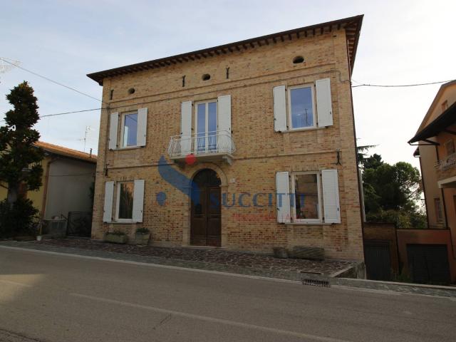 Villa in vendita a Controguerra