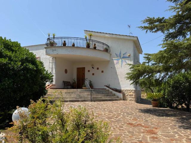 Villa in vendita a Conversano BA