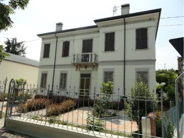 Villa in vendita a Copparo FE