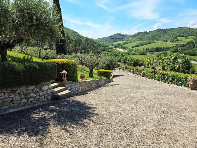 Villa in vendita a Corciano PG