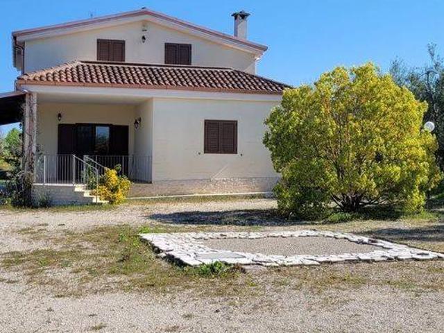 Villa in vendita a Corato BA