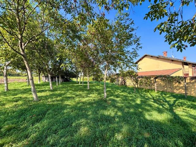 Villa in vendita a Corbetta MI