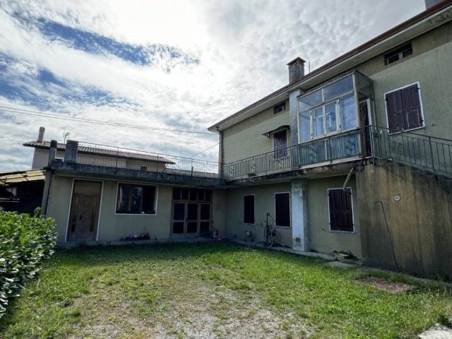 Villa in vendita a Cordenons PN