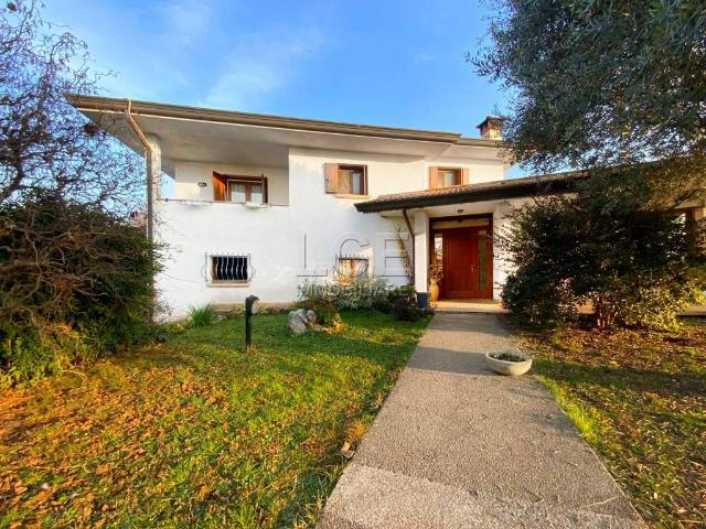 Villa in vendita a Cordenons PN