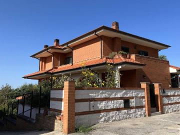 Villa in vendita a Cori LT