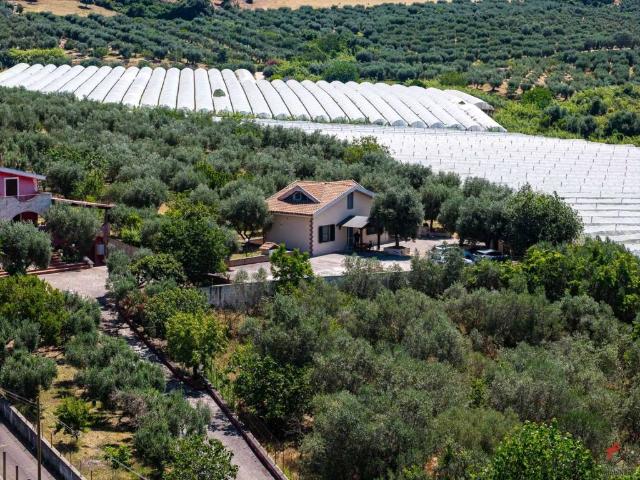 Villa in vendita a Cori LT
