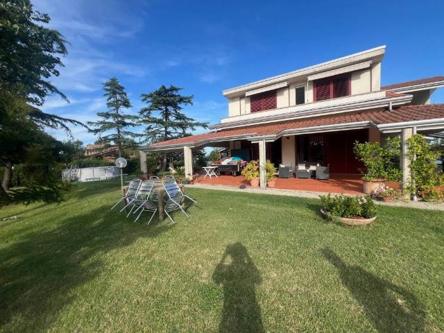 Villa in vendita a Coriano RN