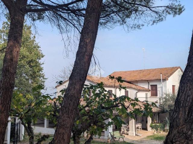 Villa in vendita a Coriano RN