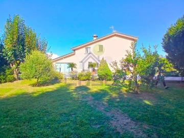 Villa in vendita a Corno Giovine LO
